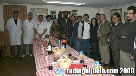 Los alumnos del curso con los instructores y el presidente del AOEDR