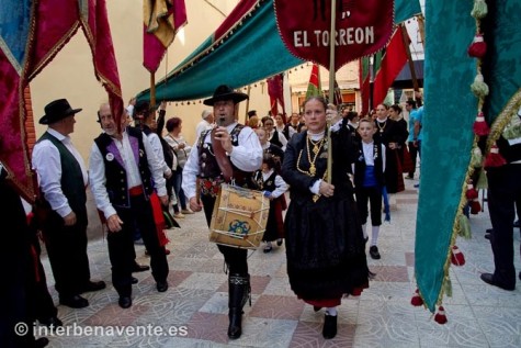 El grupo folclórico El Torreón en Benavente. Foto Interbenavente.es