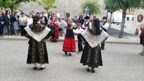 Fiestas en San Miguel de Valero. Foto Mercedes Hernández.