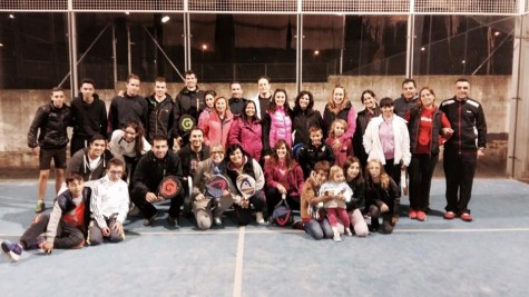 Participantes en el I Fanátic Pádel. Foto club guijuelense de tenis y pádel.