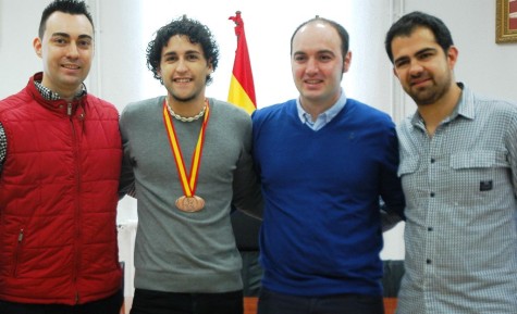 Antonio Miguel Sausa, Carlos Arasa Pérez, David Alejandro y Fernando Gómez, durante la firma del convenio.
