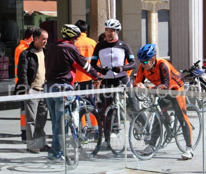 Ciclistas de Guijuelo en el Día de la bici.