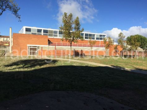 Pabellón del Colegio Miguel de Cervantes. 