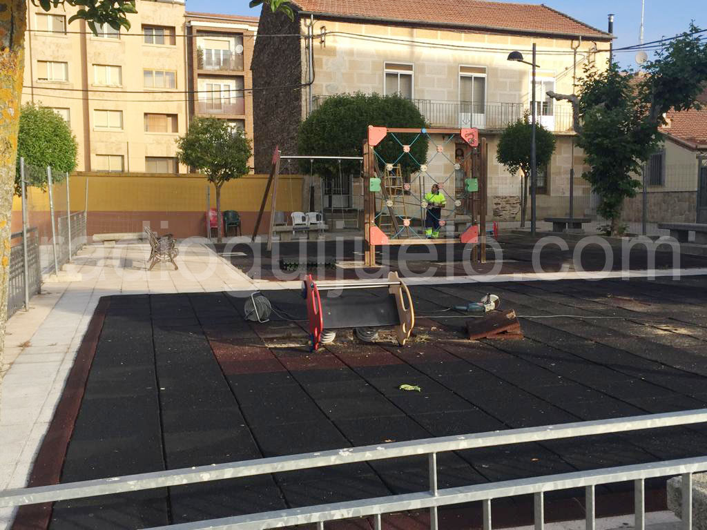 Parque de la plaza Constitución en proceso de remodelación.