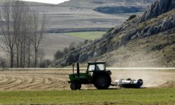 La Junta aprueba 5 millones para mejorar las explotaciones agrarias de los pequeños municipios