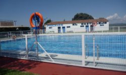 Ledrada saca la gestión de la piscina y el bar por tres mil euros