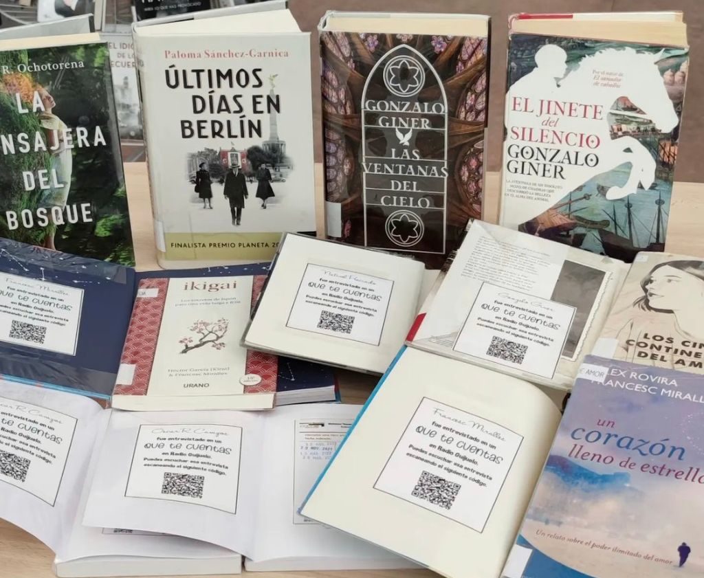 The Library incorporates QR codes to the books of writers who are the protagonists of ‘Qué Te Cuentas’