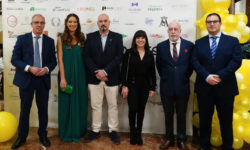 Aerscyl entrega el premio Iniciativa Solidaria al I encuentro solidario de cortadores de jamón de Guijuelo