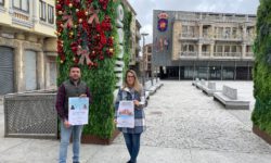 Guijuelo premia la decoración navideña de balcones y escaparates