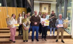 El Ayuntamiento entrega los premios de los concursos navideños
